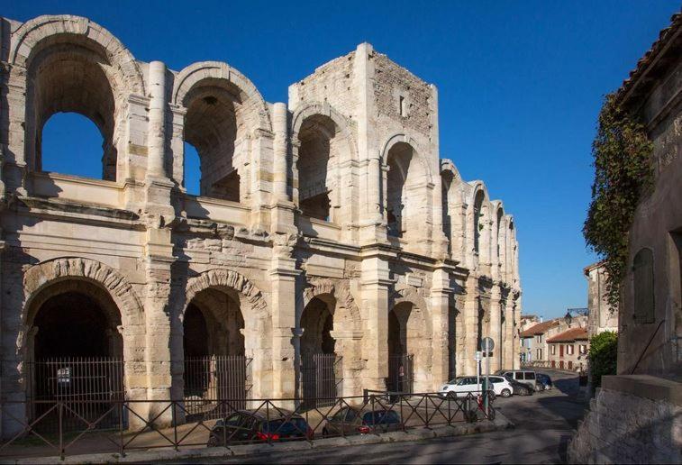 Superbe Appartement Avec Vue Arles Exteriör bild