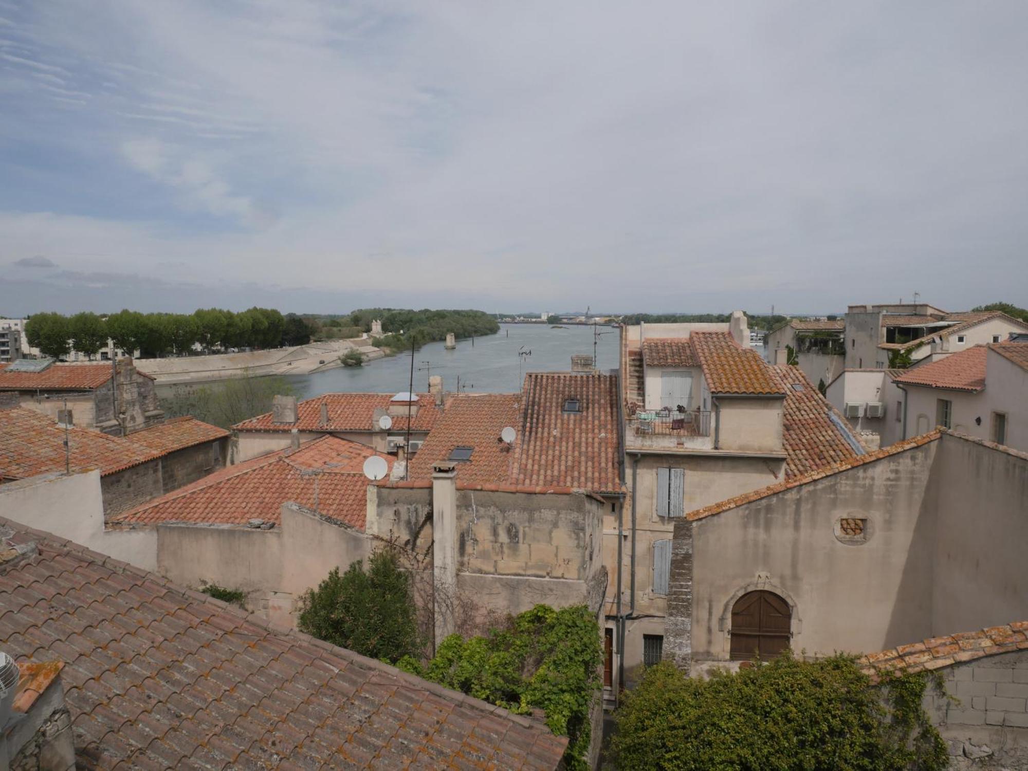 Superbe Appartement Avec Vue Arles Exteriör bild
